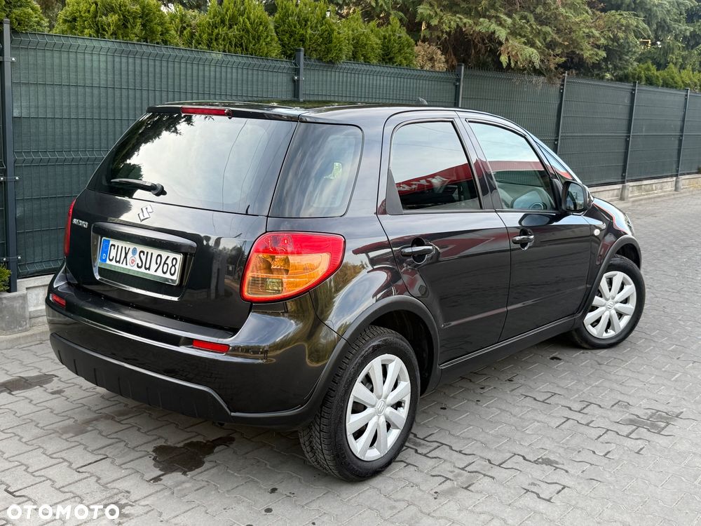 Suzuki SX4 - 10
