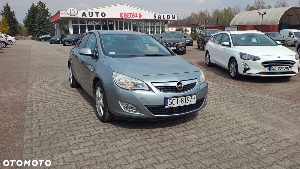 Opel Astra 1.4 T Enjoy - 11