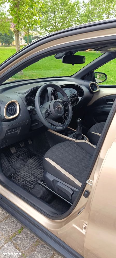Toyota Aygo X 1.0 VVT-i - 11
