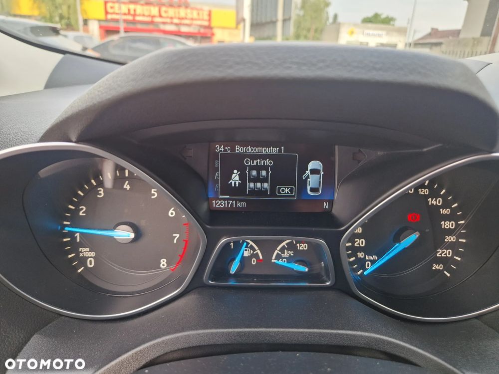Ford Kuga 1.5 EcoBoost 2x4 Titanium - 11