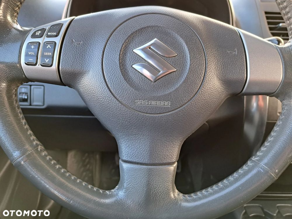 Suzuki SX4 - 24