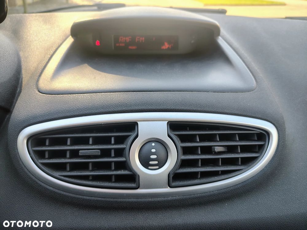 Renault Clio 1.2 TCE Expression - 22