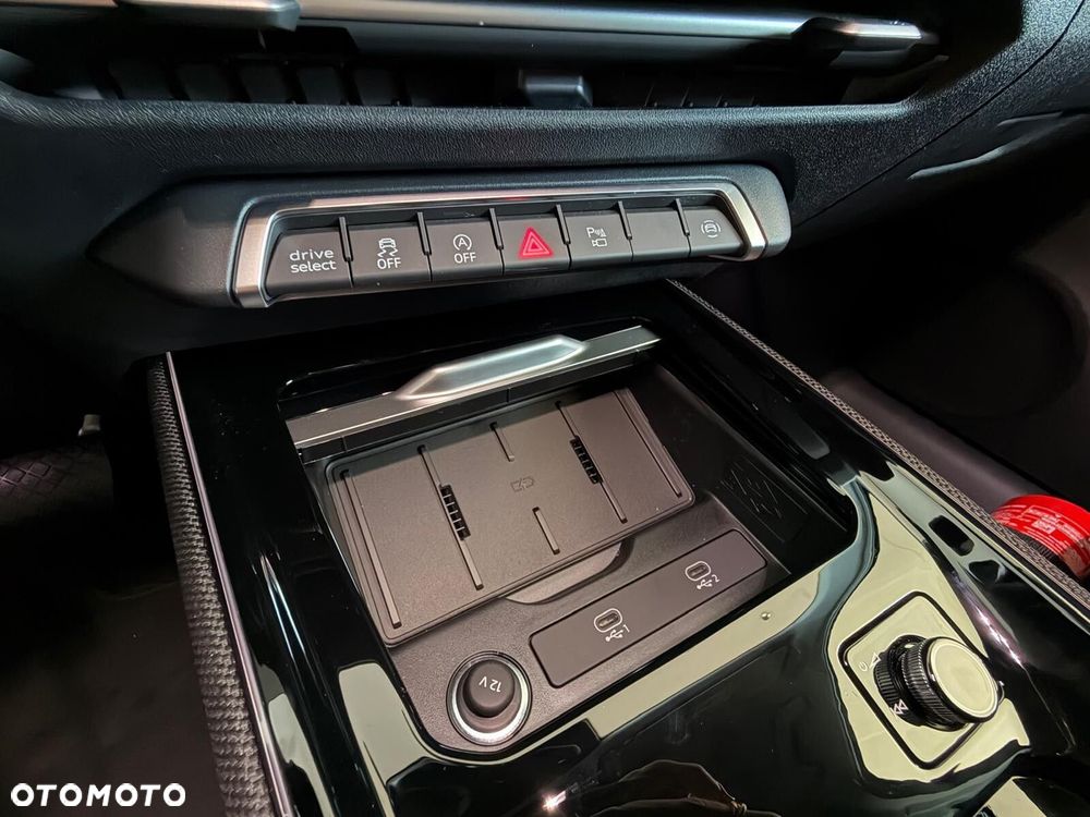 Audi Q3 - 22
