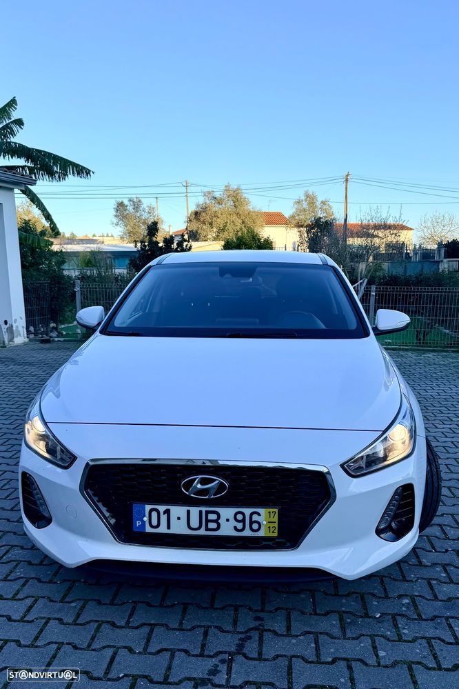 Hyundai i30 SW 1.6 CRDi Comfort+Navi - 3