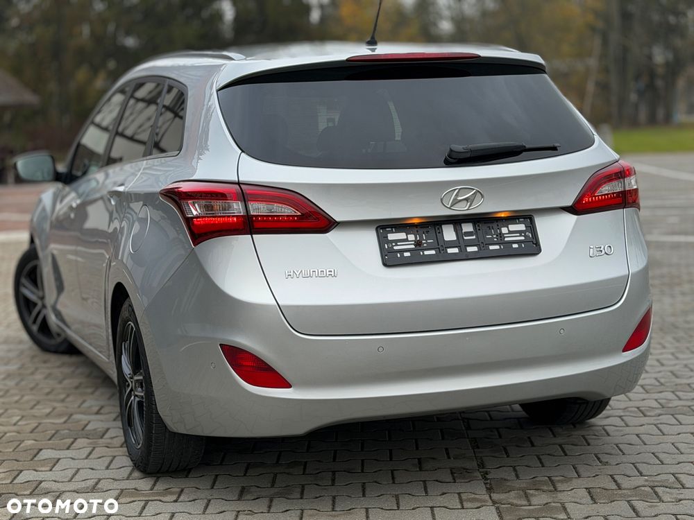 Hyundai i30 Kombi 1.6 GDi DCT Passion - 13