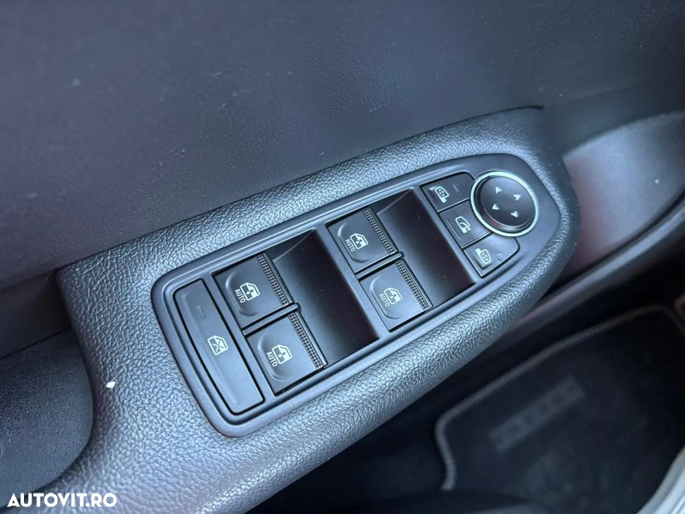 Renault Arkana E-TECH 145 Evolution - 33