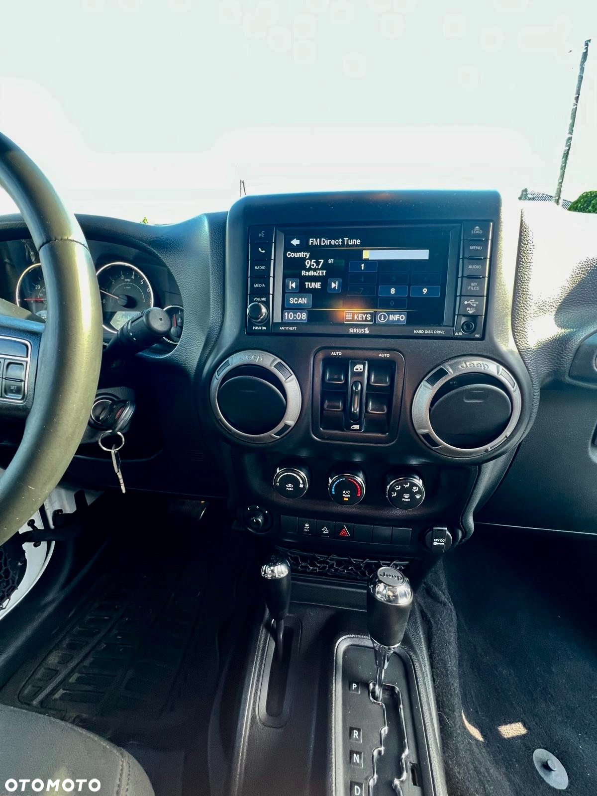 Jeep Wrangler 3.6 Unlim Night Eagle - 20