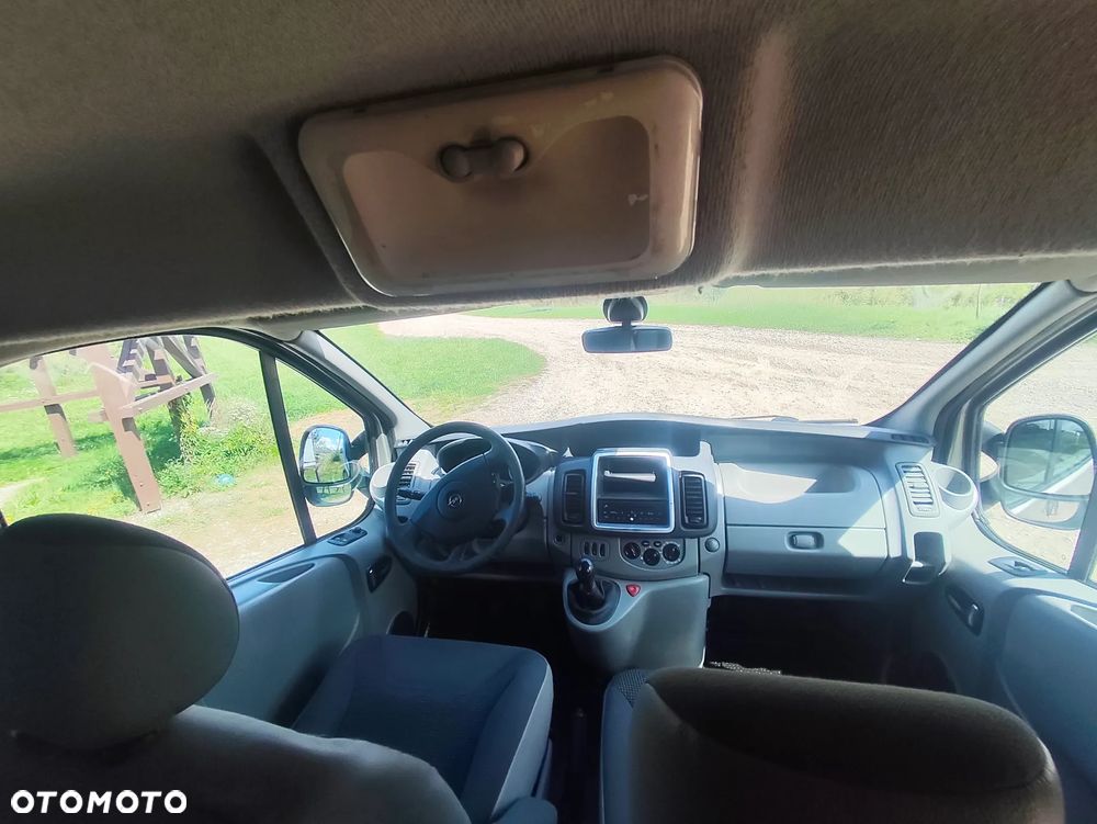 Opel Vivaro - 25