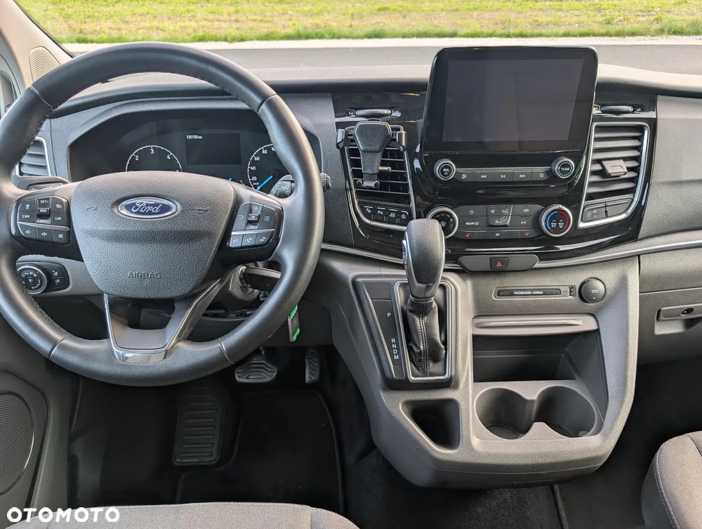 Ford Tourneo Custom 2.0 EcoBlue 320 L2 Titanium - 13