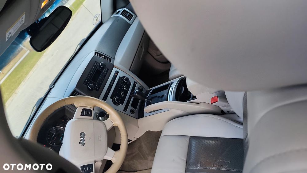 Jeep Grand Cherokee 4.7 Automatik Laredo - 18