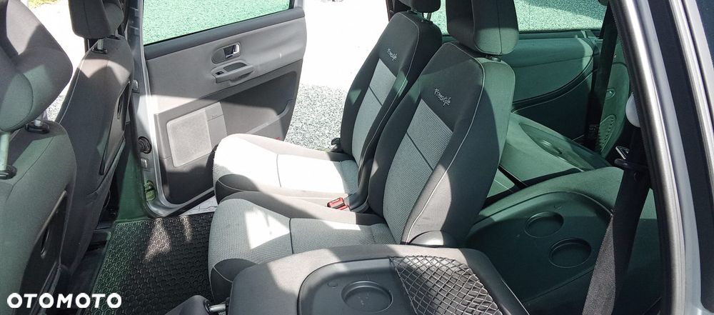 Volkswagen Sharan 1.9 TDI Comfortline - 5