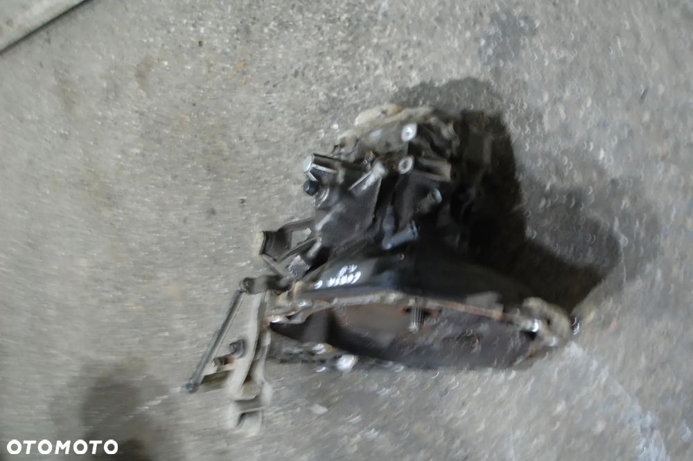SKRZYNIA BIEGÓW OPEL CORSA C GSI 1.8 16V KE419 170TYS.KM - 2