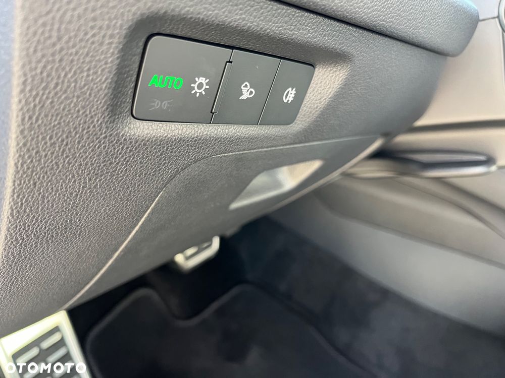 Skoda Octavia 2.0 TDI Sportline DSG - 28