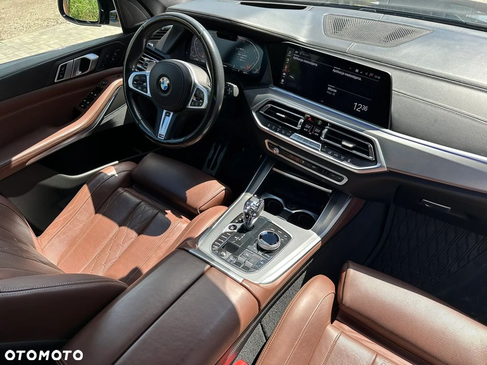 BMW X5 xDrive50i Sport-Aut - 28