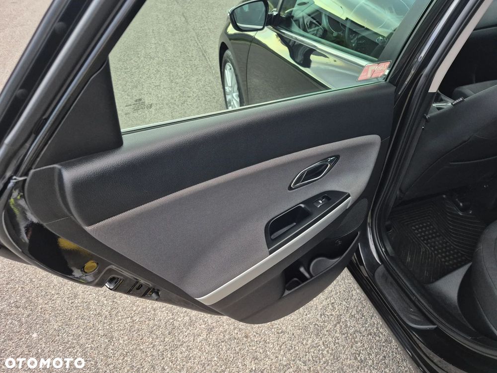 Kia Ceed 1.6 GDI Business Line - 12