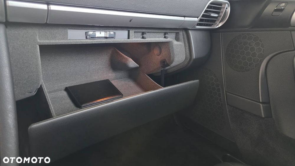 Porsche 911 Carrera 4S PDK - 21