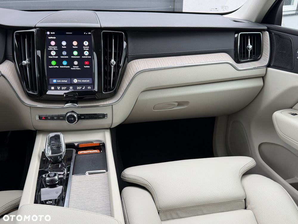 Volvo XC 60 T6 Plug-In Hybrid AWD Inscription - 21
