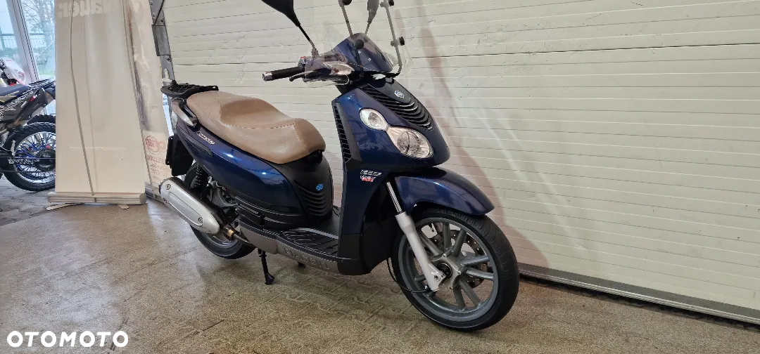 Piaggio Carnaby - 14