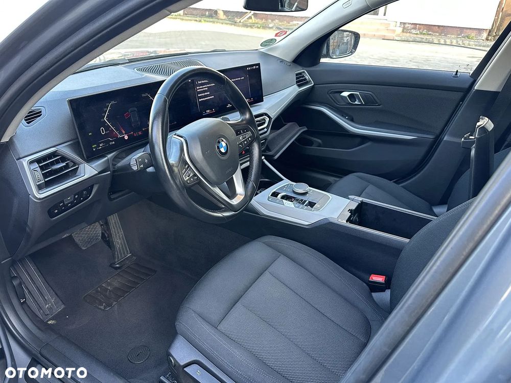 BMW Seria 3 318d MHEV - 6