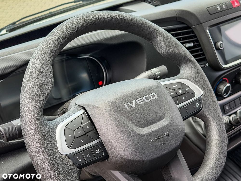 Iveco DAILY 35C16H3.0 Skrzynia 5 m - 14