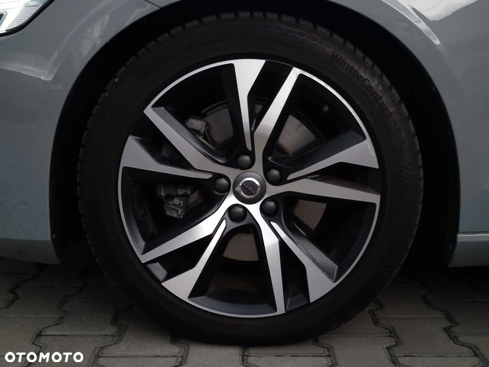 Volvo V60 B4 D Ultimate Dark - 12
