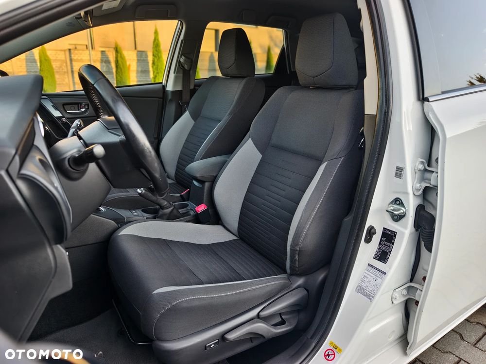 Toyota Auris 1.8 VVT-i Hybrid Automatik Touring Sports Edition - 7