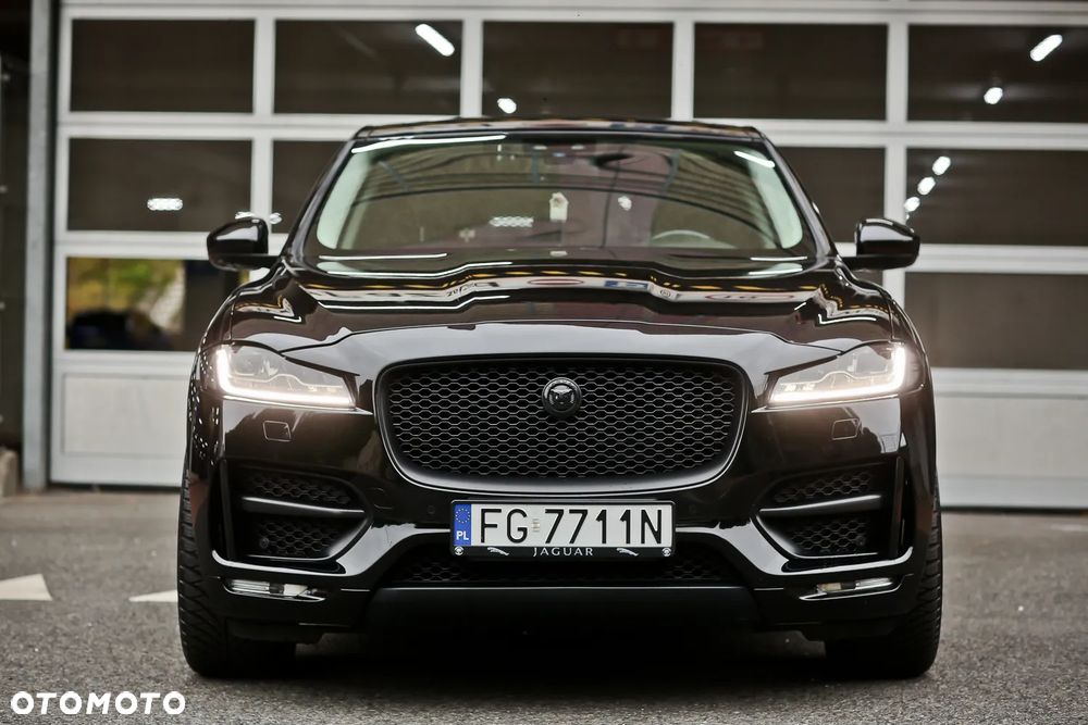Jaguar F-Pace 2.0 i4P AWD Prestige - 2