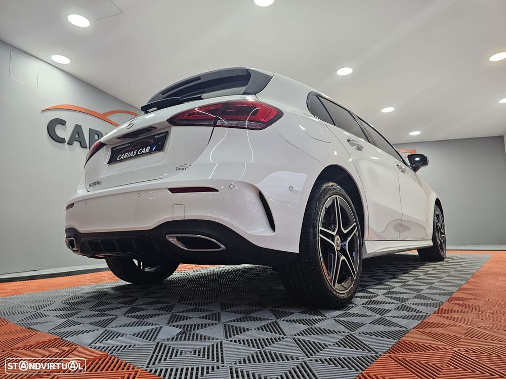 Mercedes-Benz A 250 e AMG Line - 6