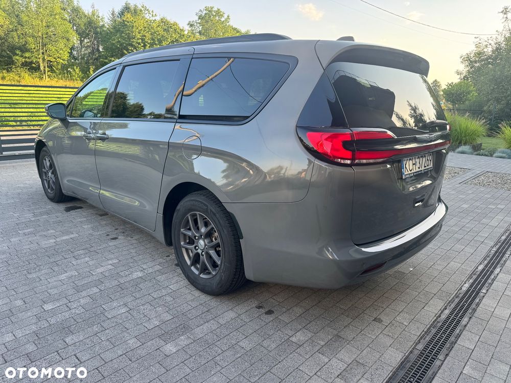 Chrysler Pacifica - 2