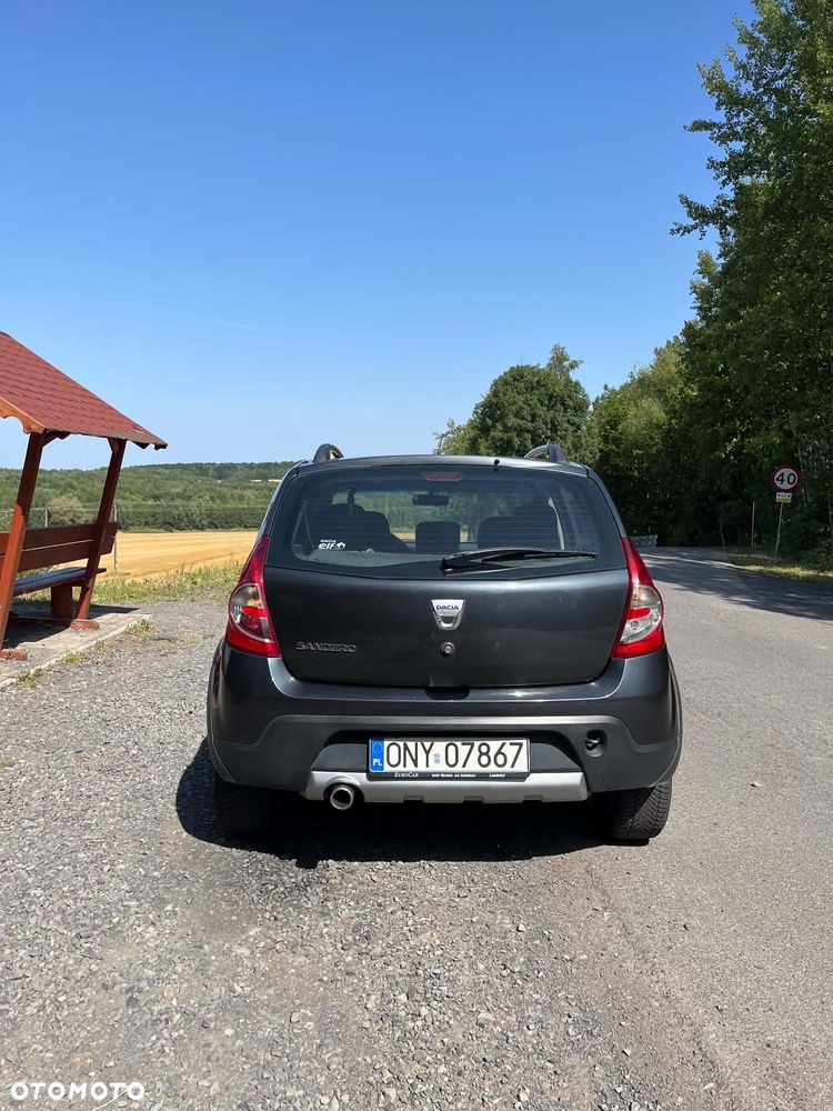 Dacia Sandero Stepway2 1.6 - 6