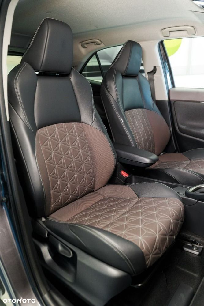 Toyota Yaris Cross - 19