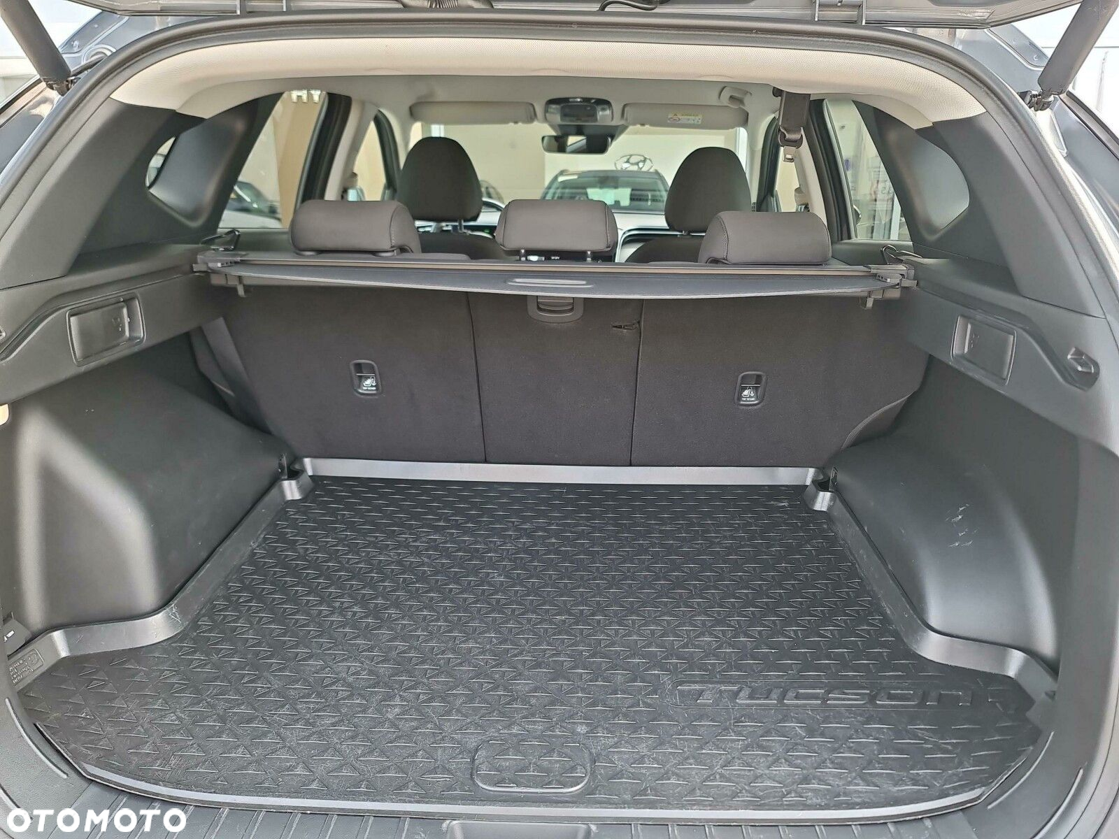 Hyundai Tucson 1.6 T-GDi HEV Executive 2WD - 36