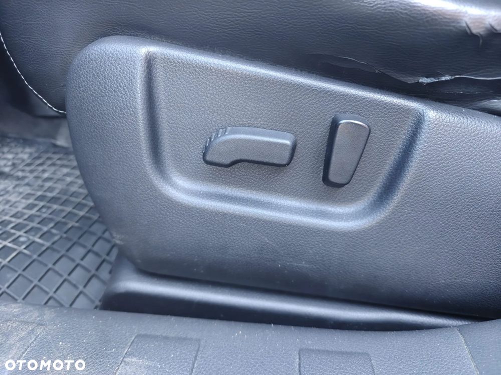 Nissan X-Trail 2.0 dCi 4x4 DPF Platinum - 20