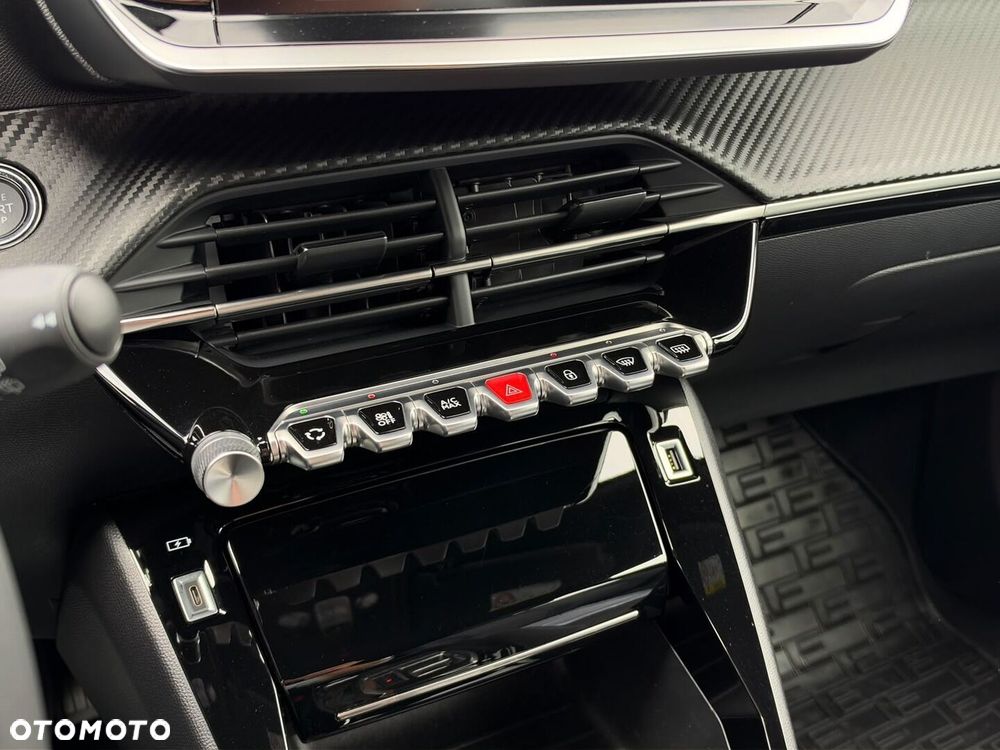 Peugeot 2008 - 19