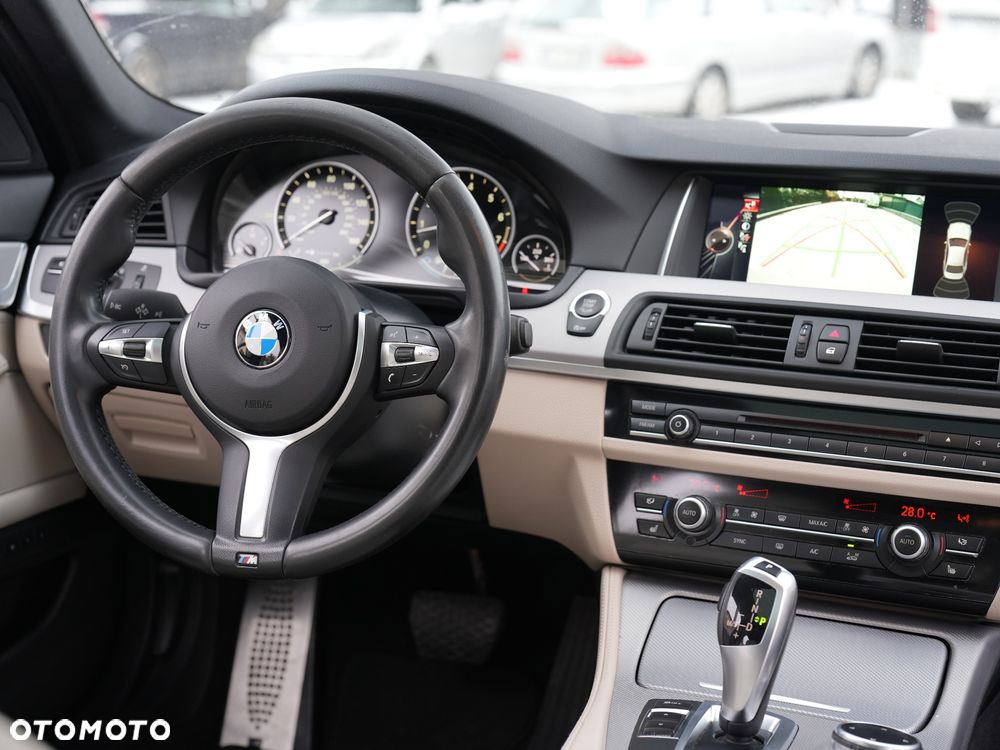 BMW Seria 5 535i - 23