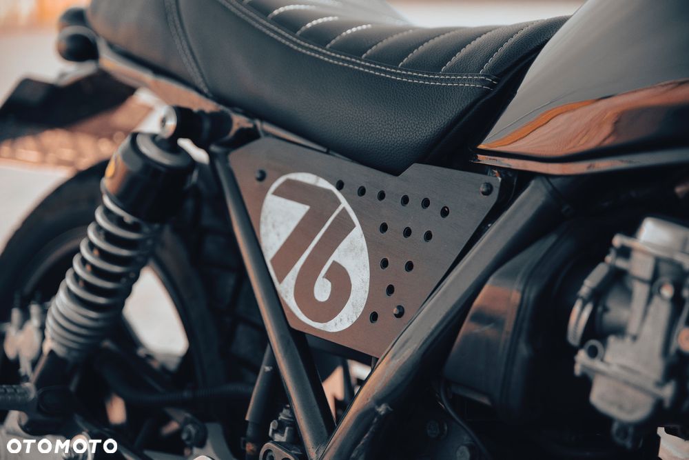 Kawasaki Zephyr - 12