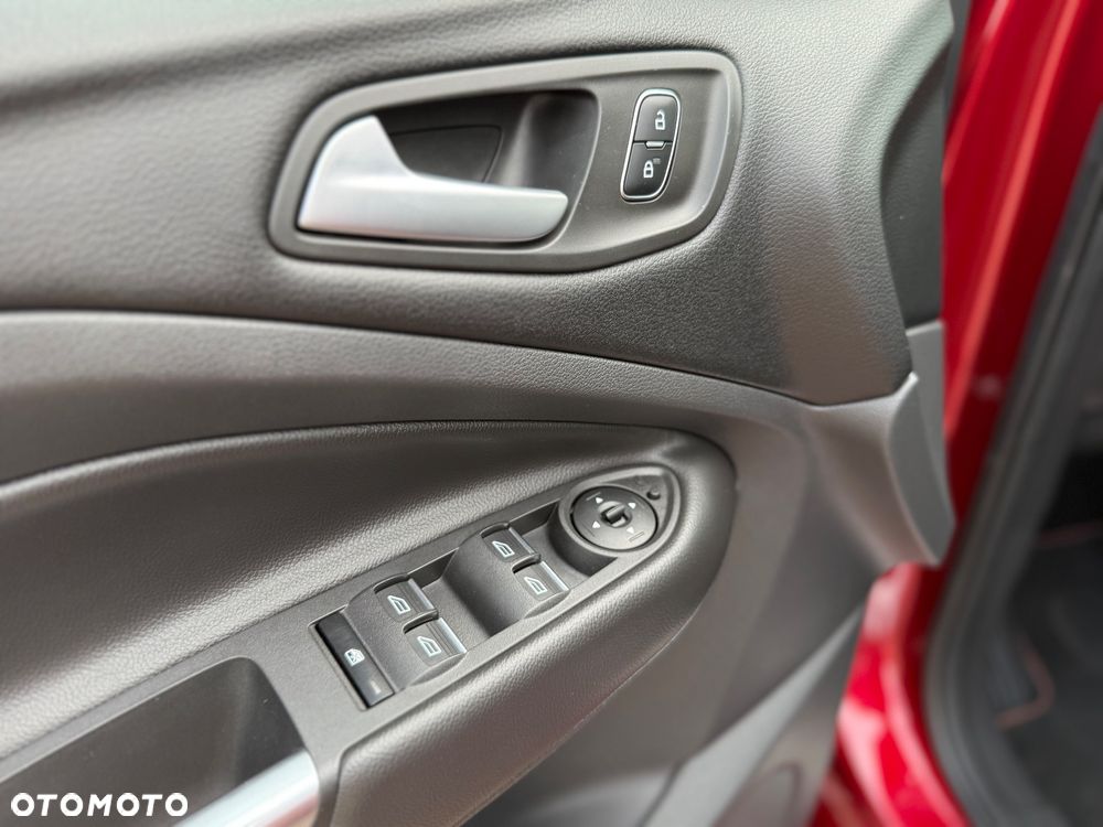 Ford Kuga 2.0 TDCi AWD ST-Line - 32