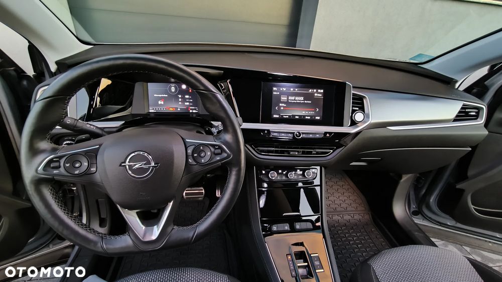 Opel Grandland 1.2 T Business Edition S&S - 9