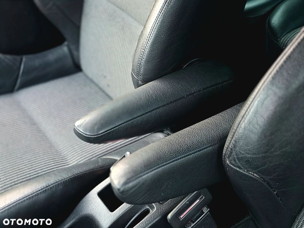 Peugeot 307 HDi SW 135 RC-Line - 16
