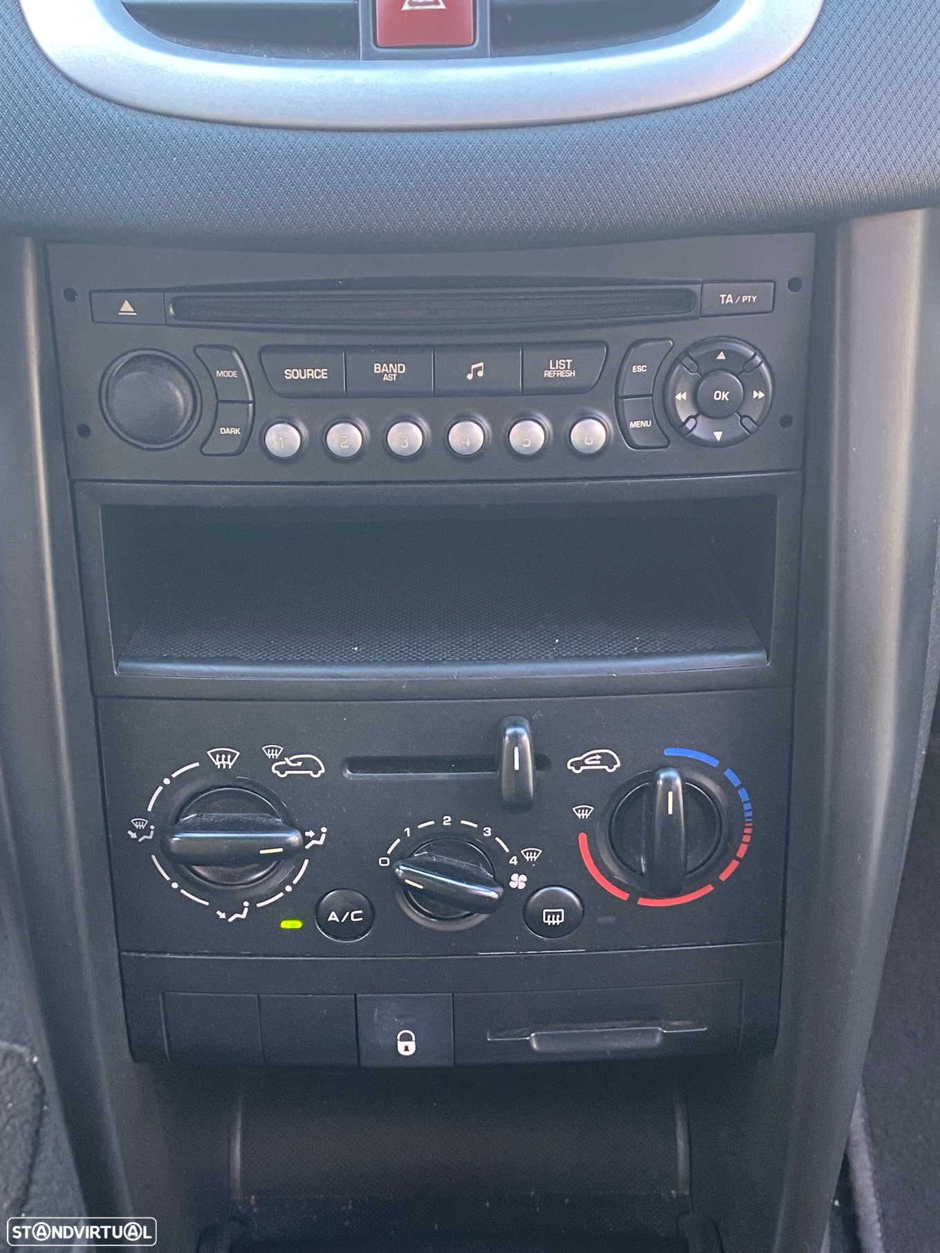 Peugeot 207 1.4 16V Open - 27