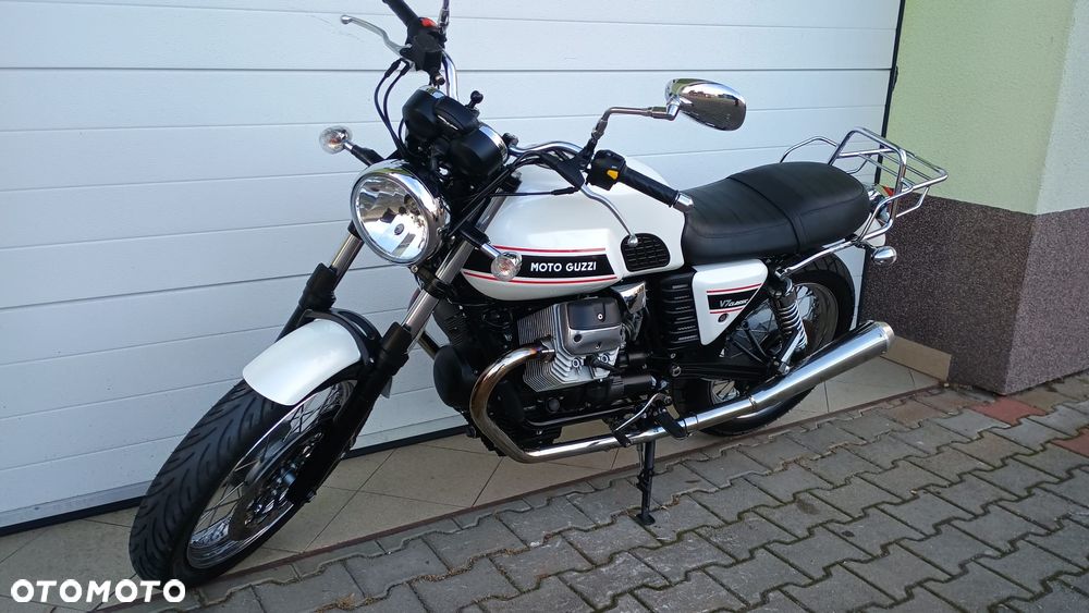 Moto Guzzi V7 - 4