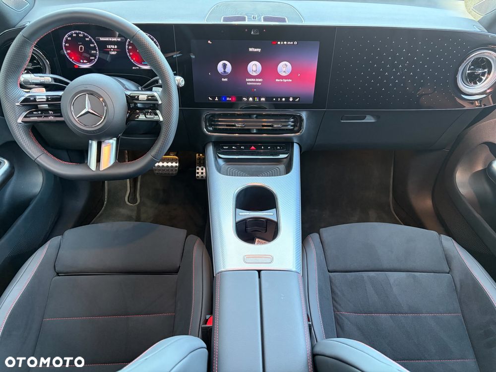 Mercedes-Benz GLB 250+ EQ 85kWh - 17