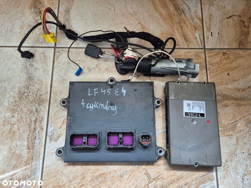 KOMPUTER STEROWNIK SILNIKA VIC PAKIET STARTOWY DAF 45 LF EURO 4 4.5L 4 CYL. - 1