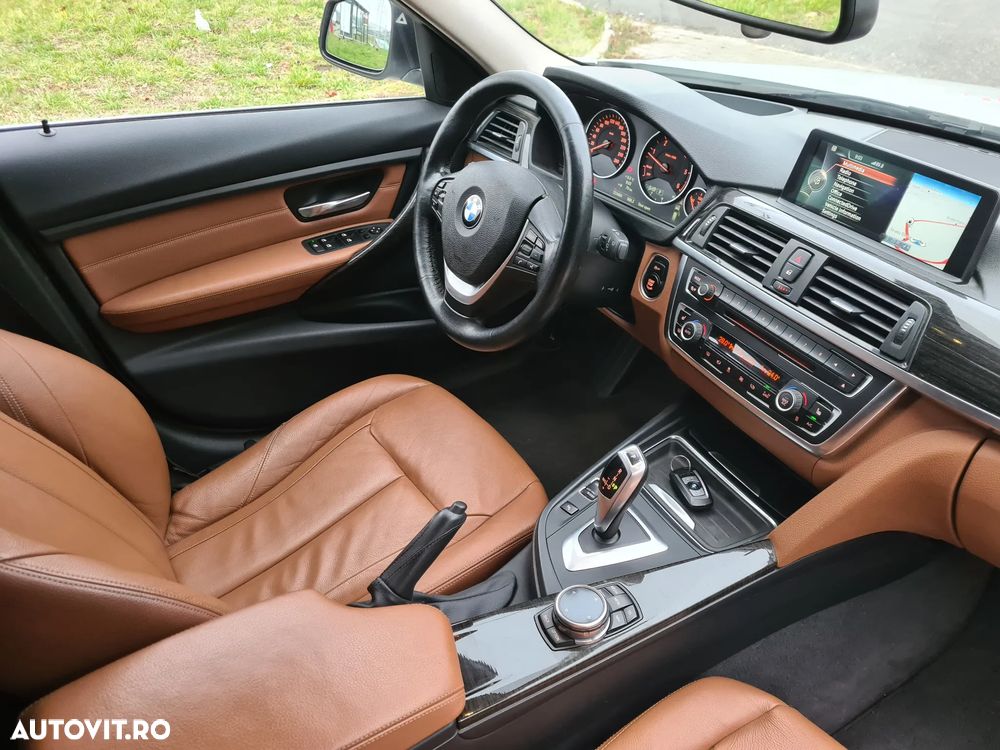 BMW Seria 3 320d Touring Aut. Luxury Line - 7