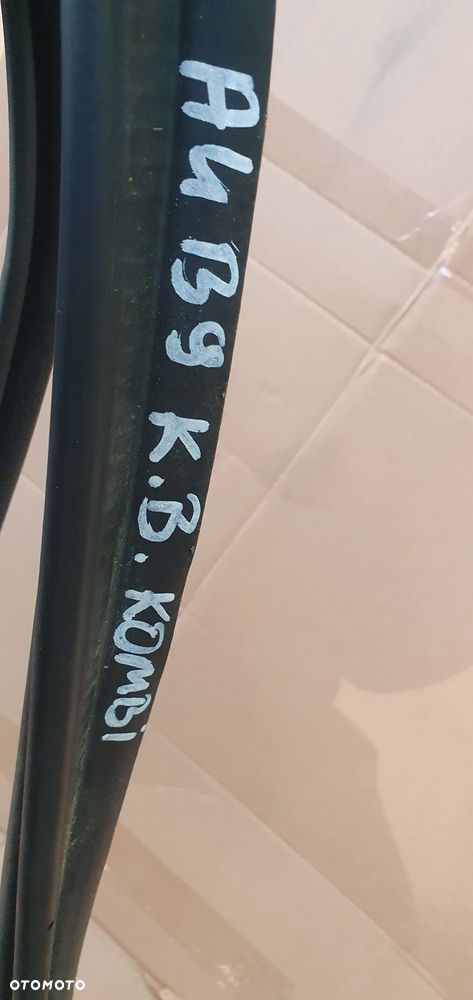 Uszczelka klapy bagażnika Audi A4 B9 Kombi 8W9827705B - 8