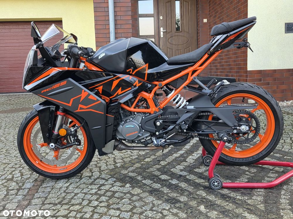 KTM RC 125 - 6