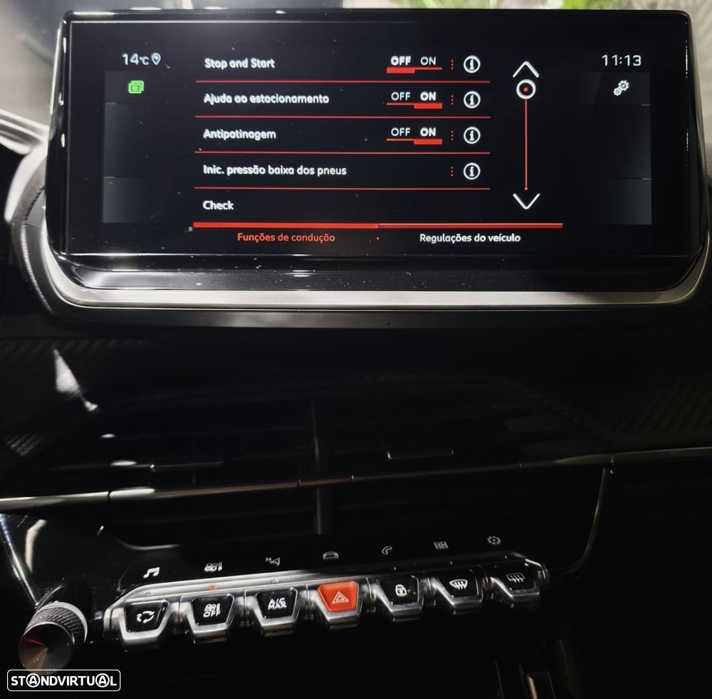 Peugeot 2008 1.2 PureTech Allure Pack - 24