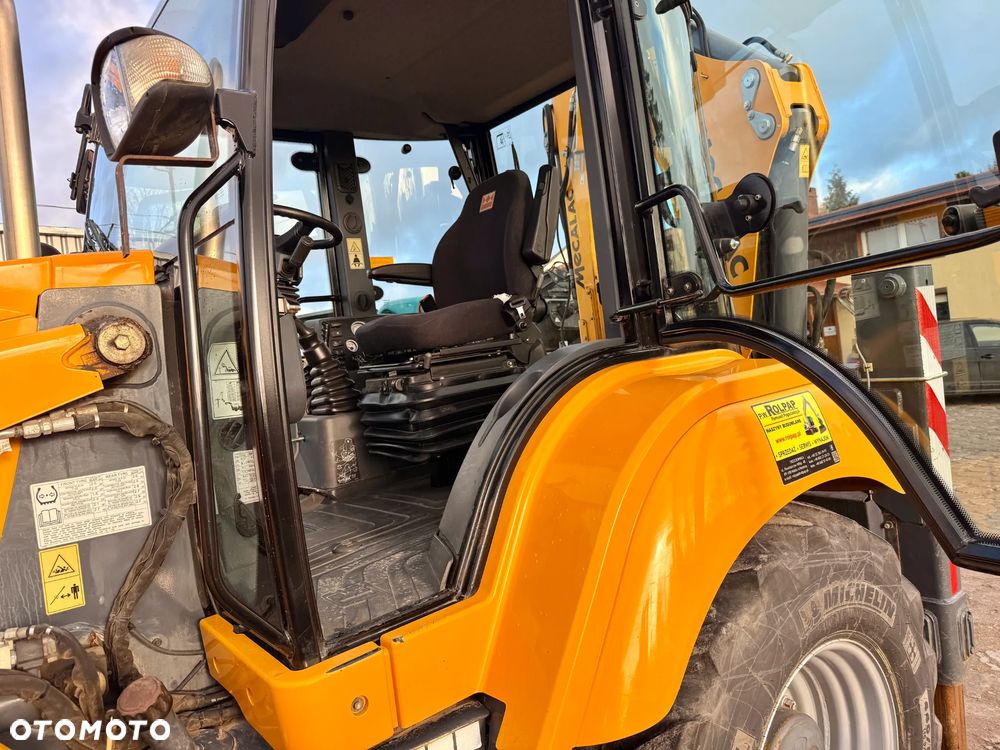 Terex koparko - ładowarka MECALAC TLB980, równe skrętne koła, jak NOWA - 7