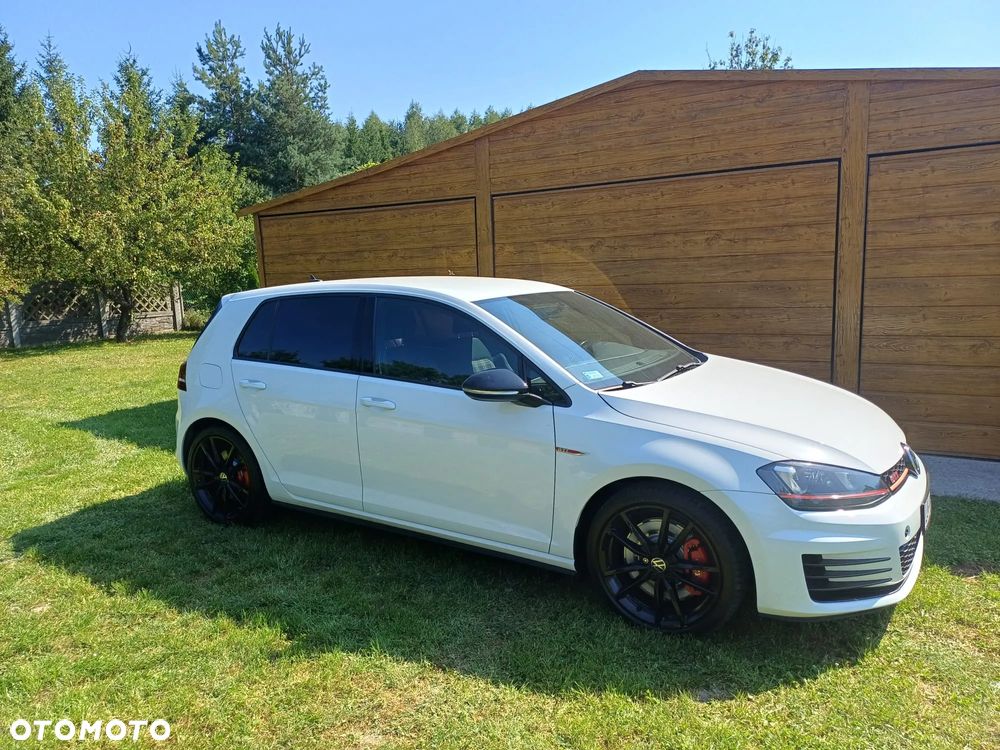 Volkswagen Golf 2.0 TSI GTI - 23