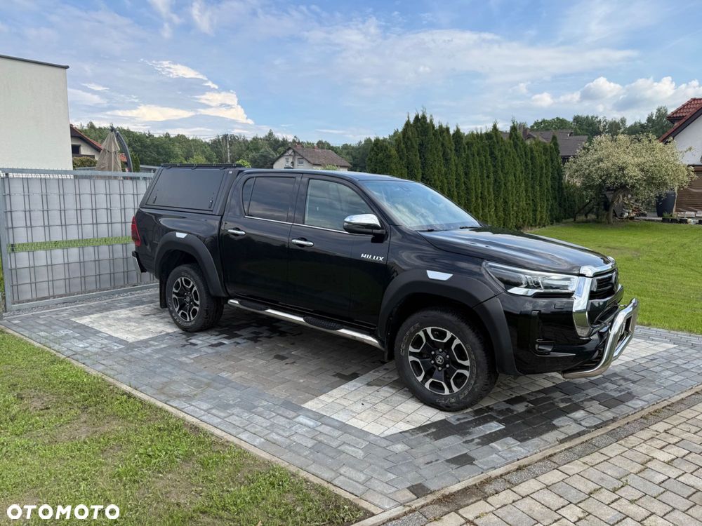 Toyota Hilux - 2